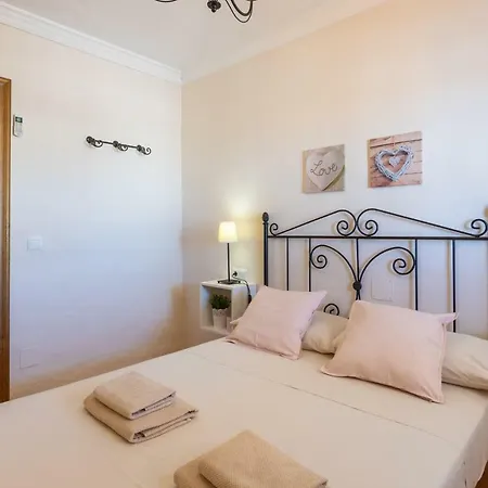 Sensation Villa *
